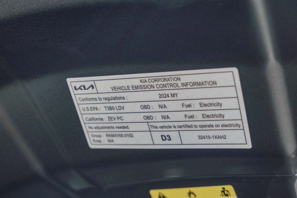 Thumbnail: 2024 Kia EV6 - 15