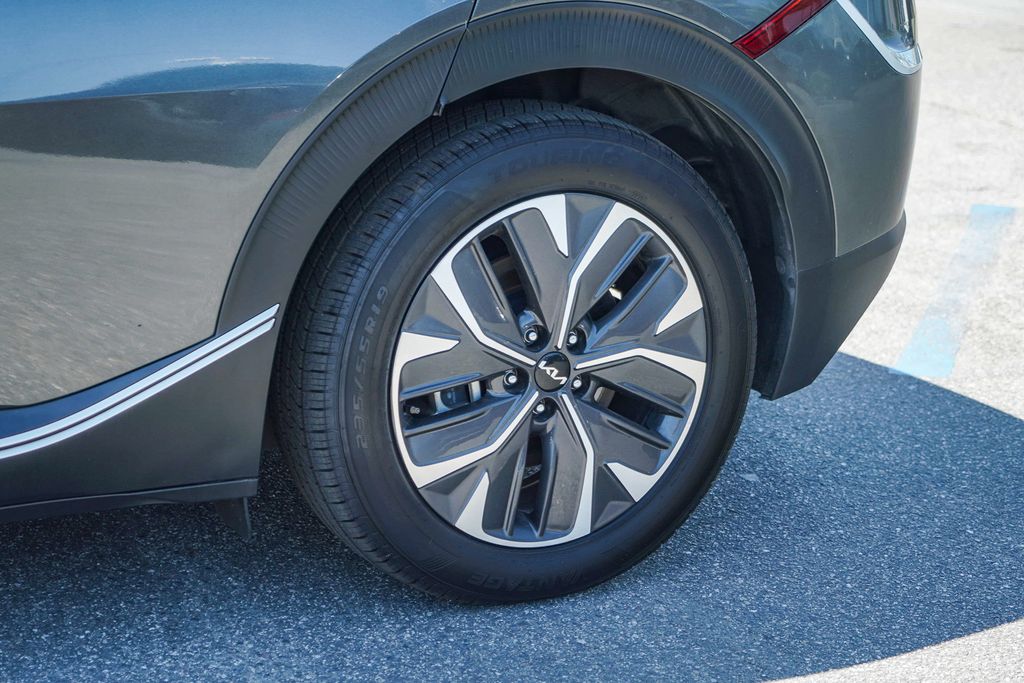 Thumbnail: 2024 Kia EV6 - 20