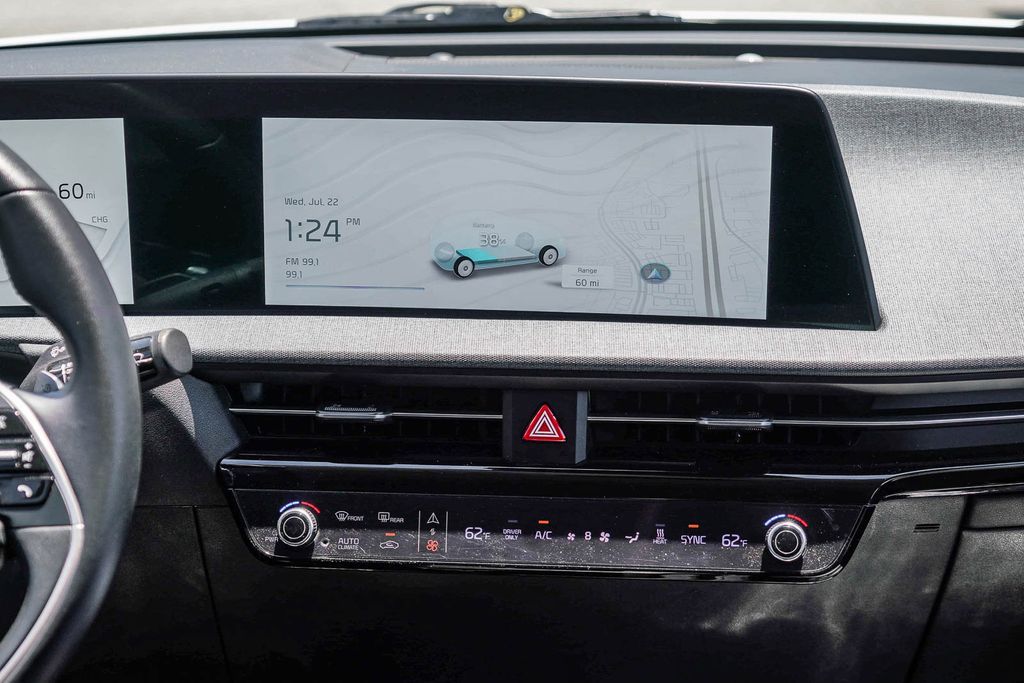 Thumbnail: 2023 Kia EV6 - 11
