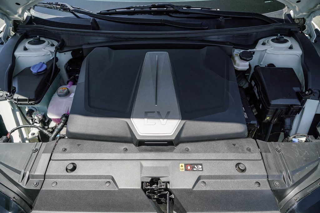 Thumbnail: 2023 Kia EV6 - 6