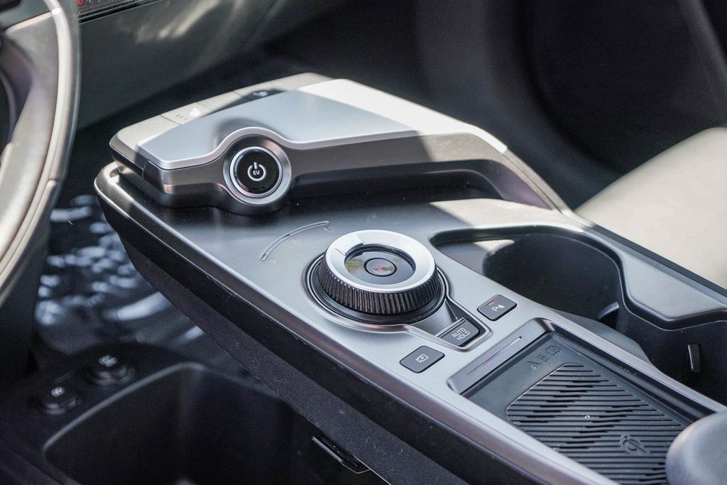 Thumbnail: 2023 Kia EV6 - 12