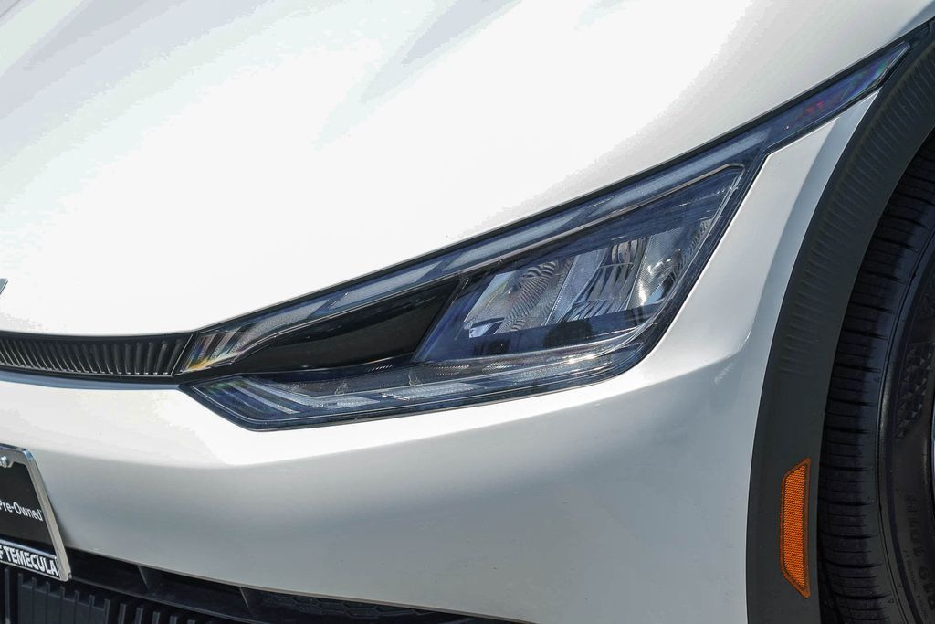 Thumbnail: 2023 Kia EV6 - 19