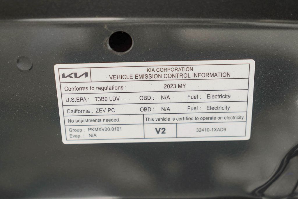 Thumbnail: 2023 Kia EV6 - 14