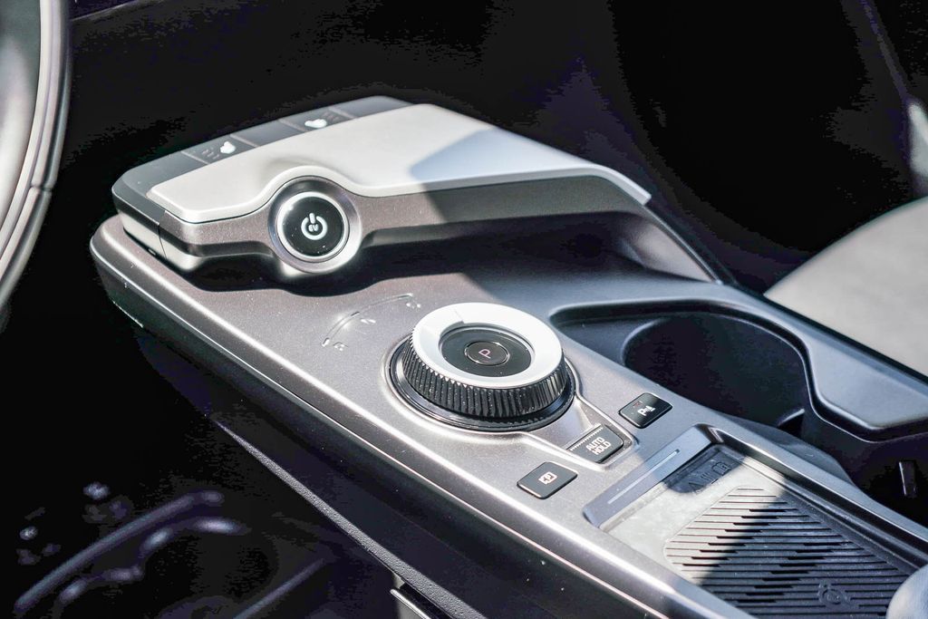 Thumbnail: 2023 Kia EV6 - 12