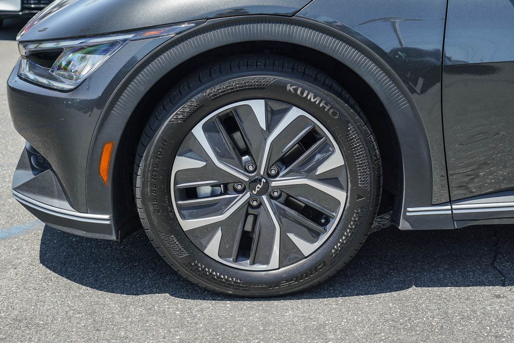 Thumbnail: 2023 Kia EV6 - 20