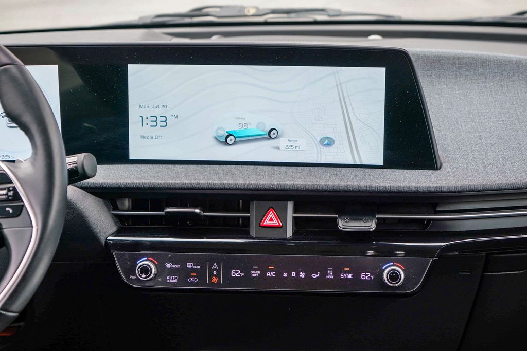 Thumbnail: 2023 Kia EV6 - 12