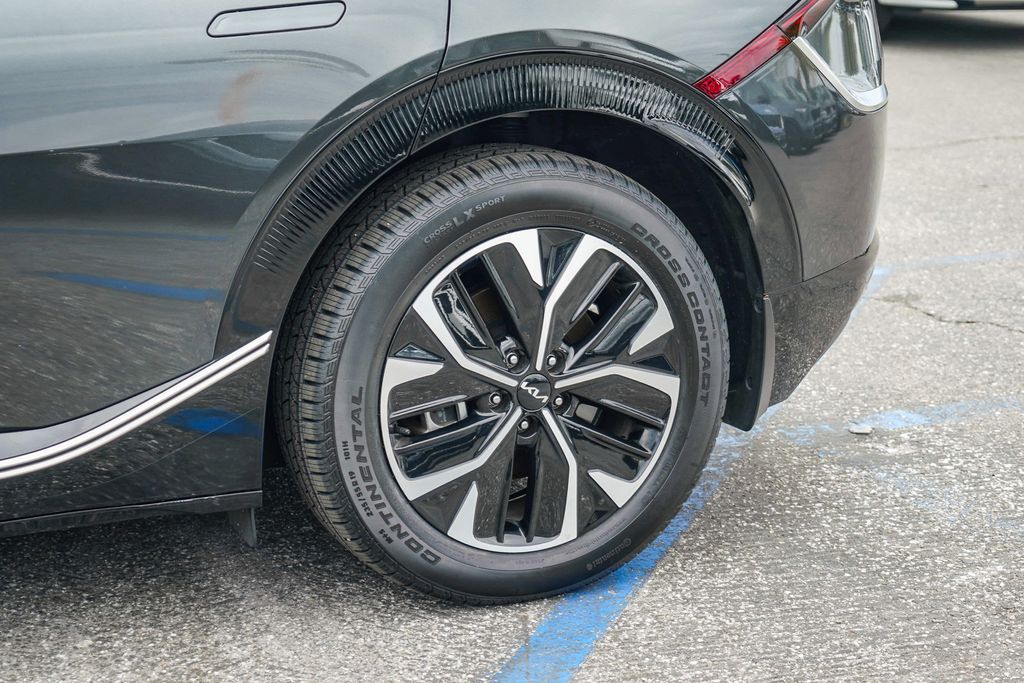 Thumbnail: 2023 Kia EV6 - 20