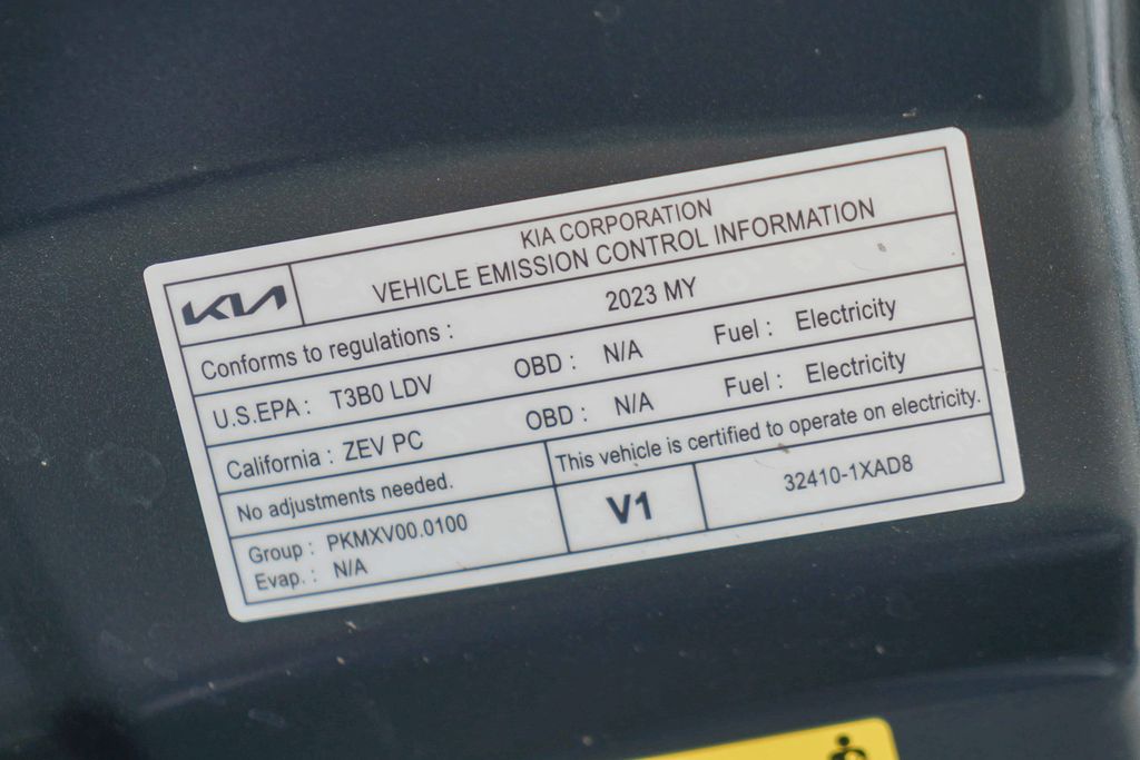 Thumbnail: 2023 Kia EV6 - 15