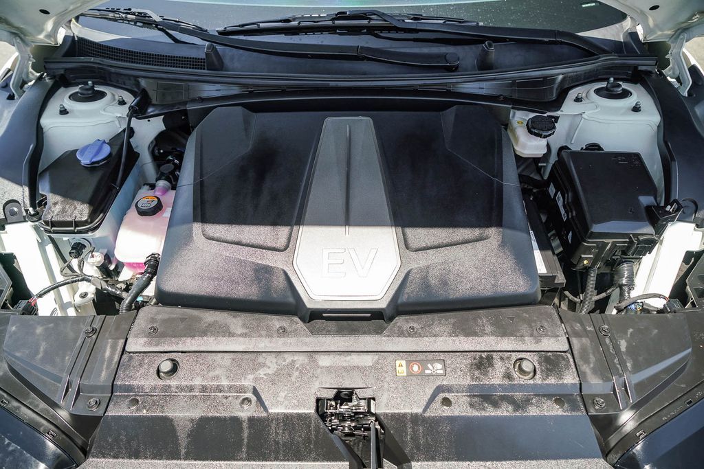 Thumbnail: 2023 Kia EV6 - 6