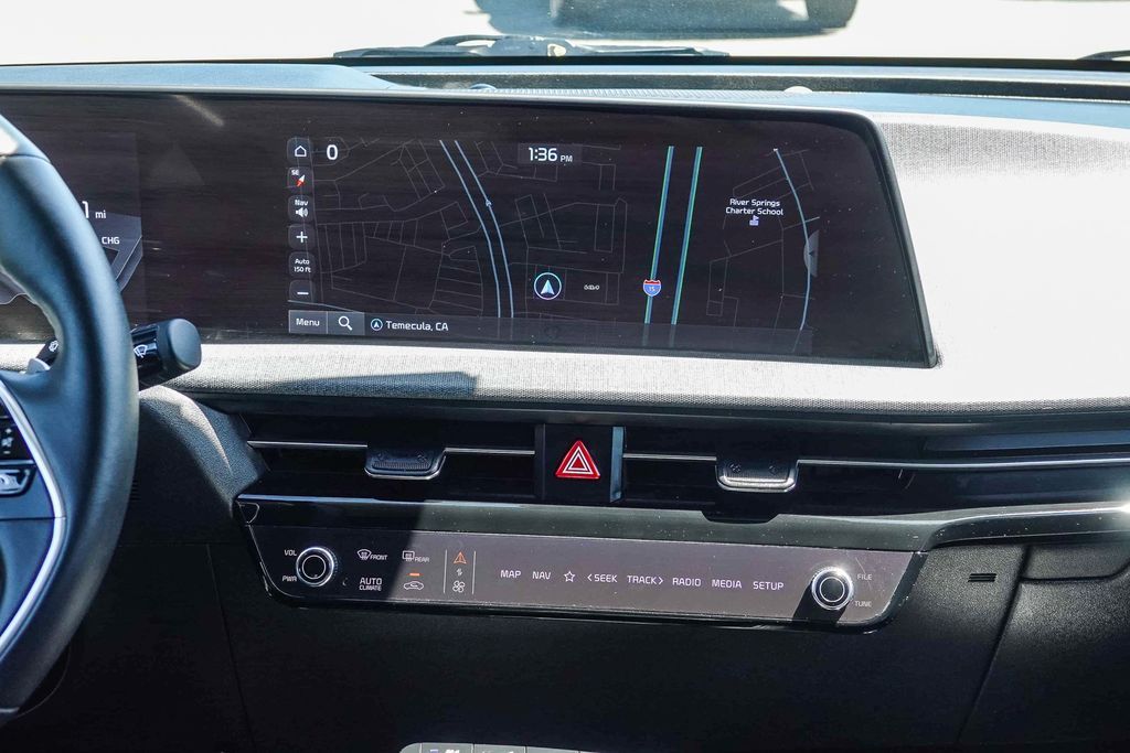 Thumbnail: 2023 Kia EV6 - 11