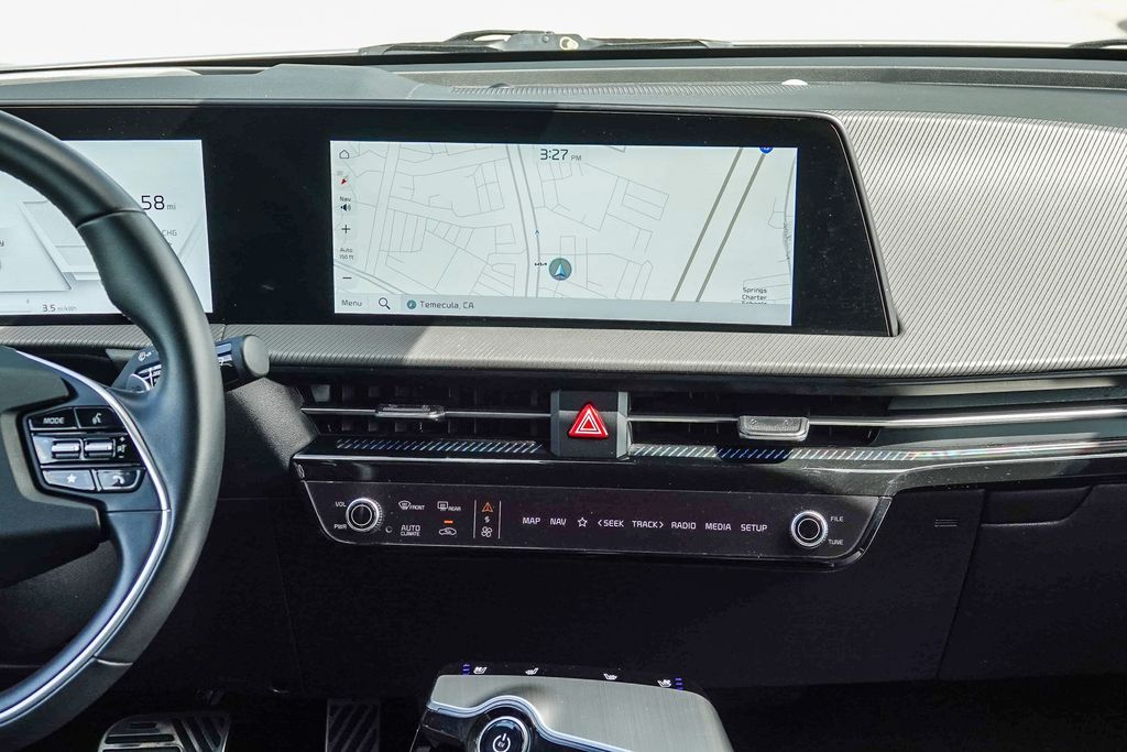 Thumbnail: 2023 Kia EV6 - 11