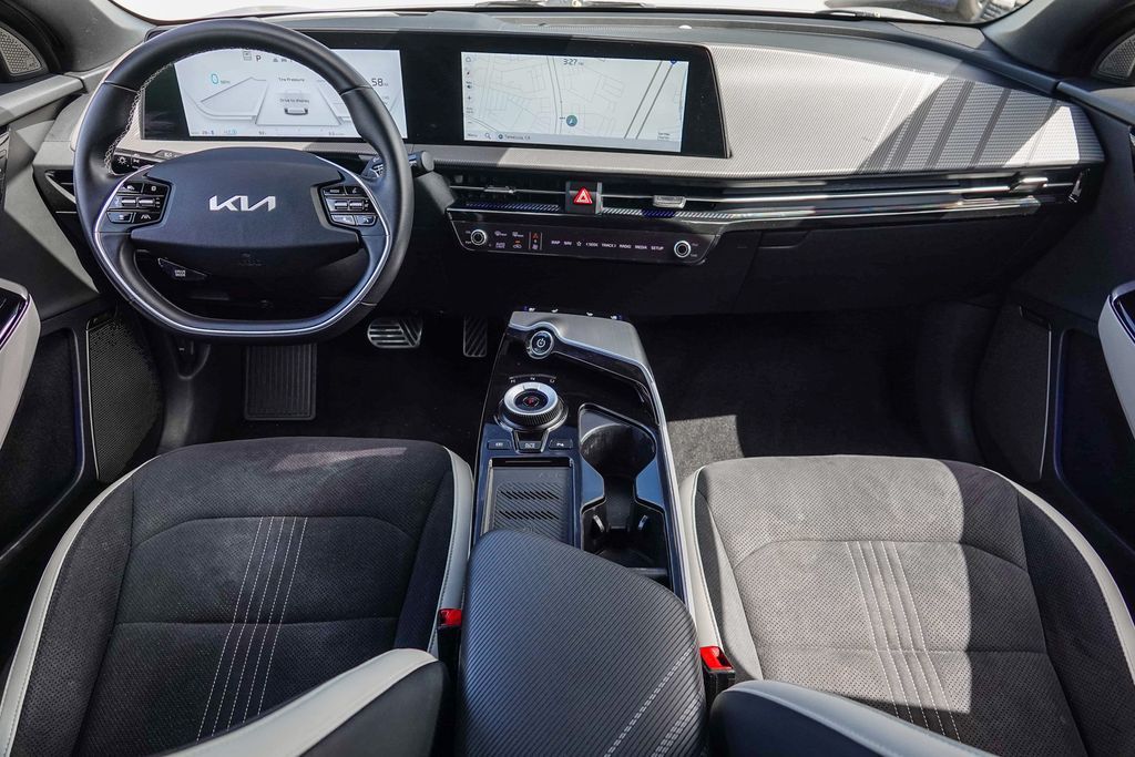 Thumbnail: 2023 Kia EV6 - 2