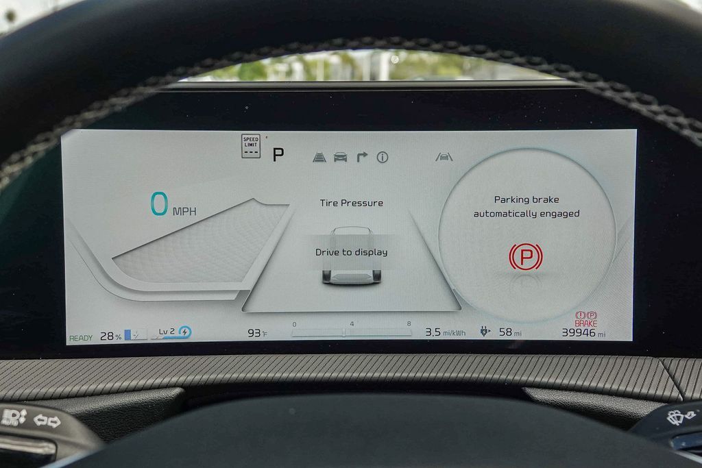 Thumbnail: 2023 Kia EV6 - 27
