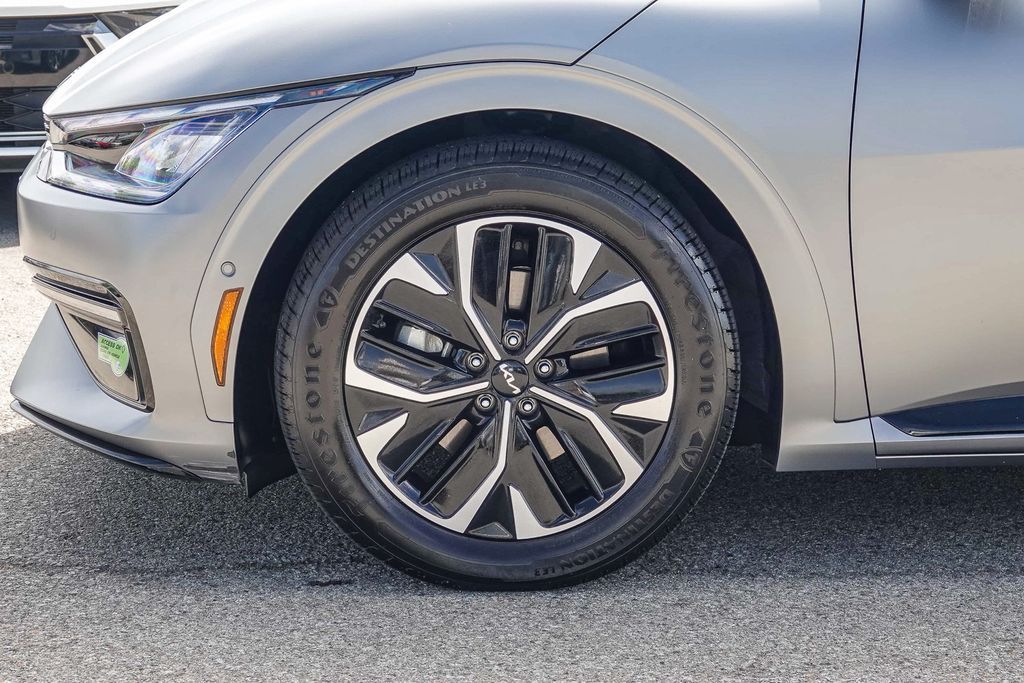 Thumbnail: 2023 Kia EV6 - 20