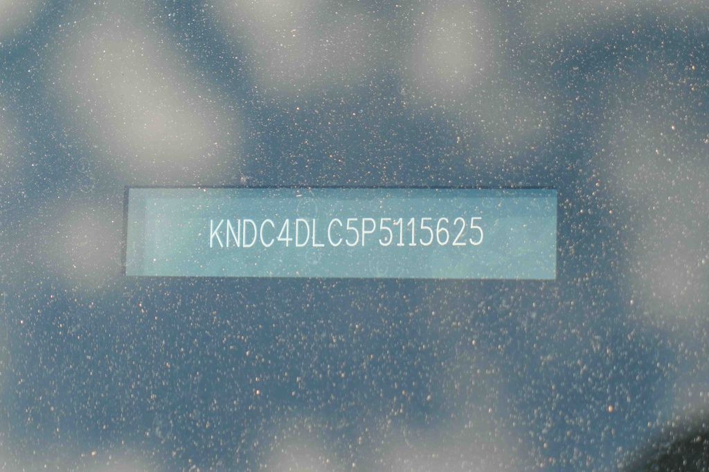 Thumbnail: 2023 Kia EV6 - 28