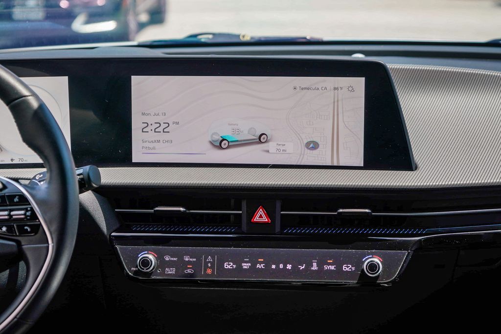 Thumbnail: 2023 Kia EV6 - 10