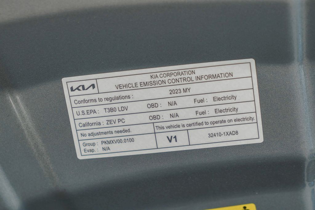 Thumbnail: 2023 Kia EV6 - 13