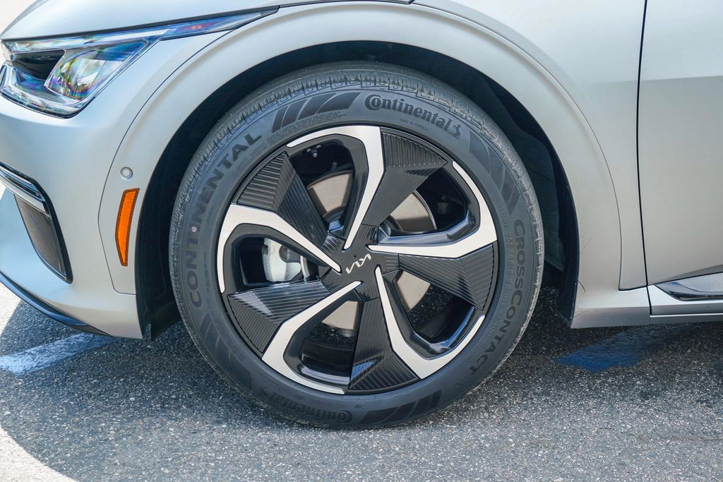 Thumbnail: 2023 Kia EV6 - 19