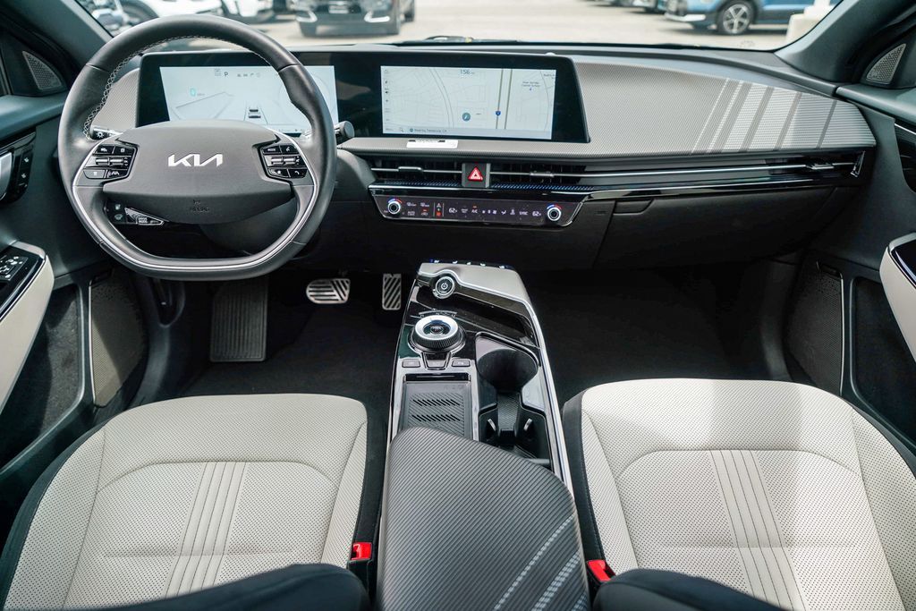 Thumbnail: 2023 Kia EV6 - 2