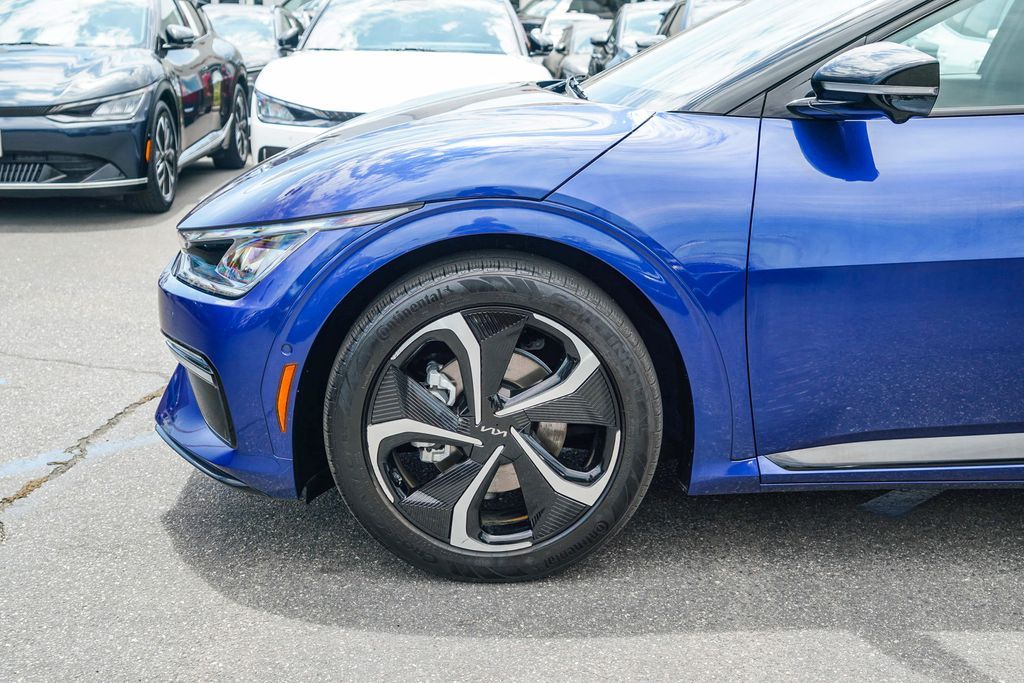 Thumbnail: 2023 Kia EV6 - 5