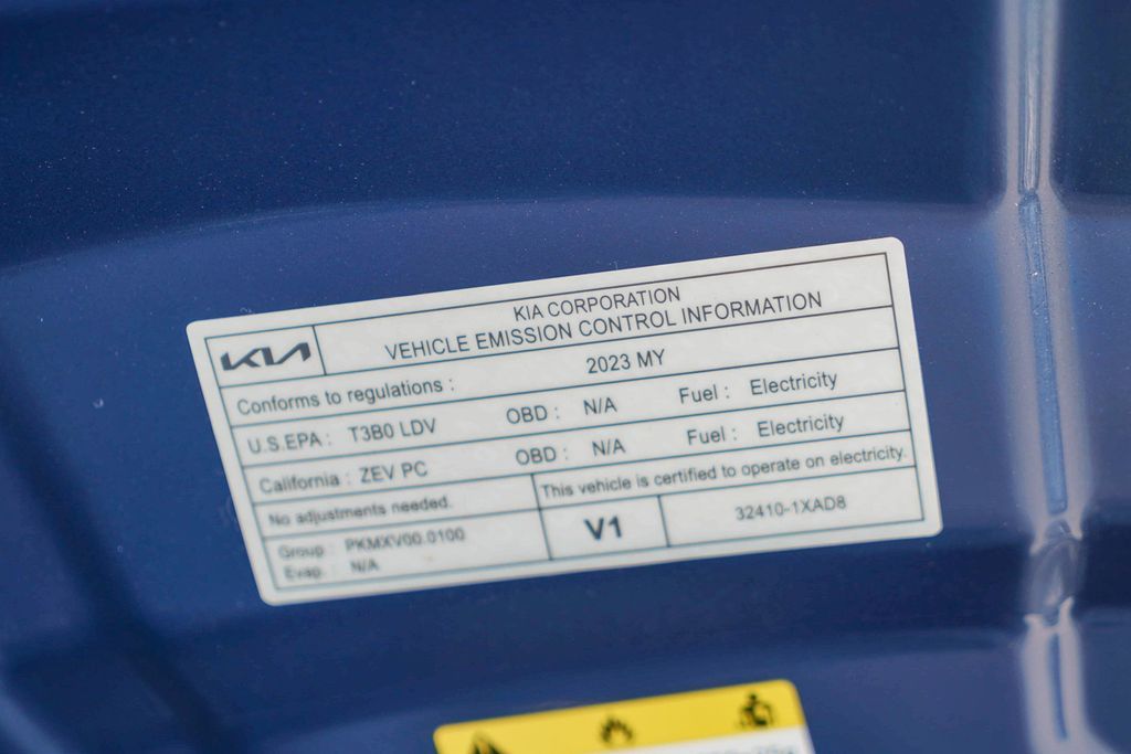 Thumbnail: 2023 Kia EV6 - 14