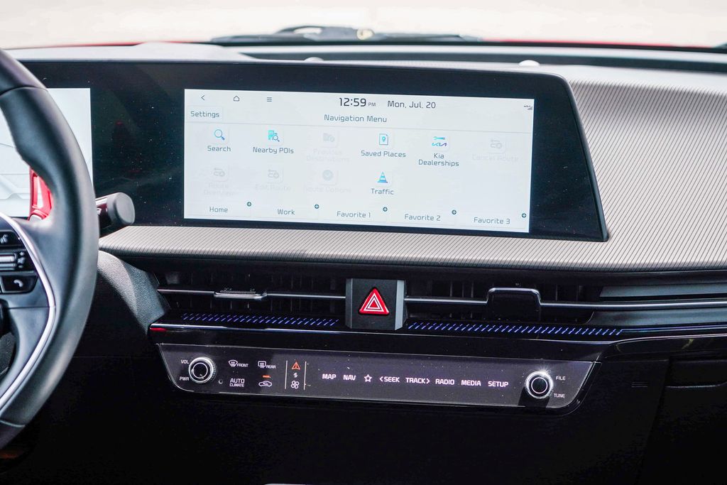 Thumbnail: 2023 Kia EV6 - 11