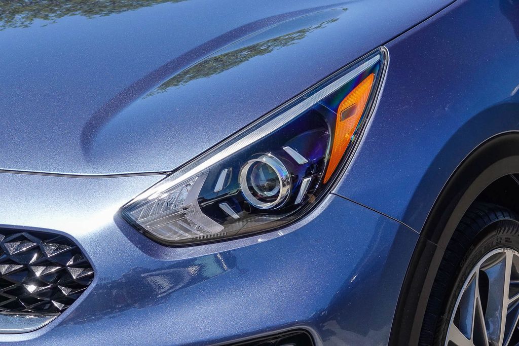 Thumbnail: 2022 Kia Niro - 20