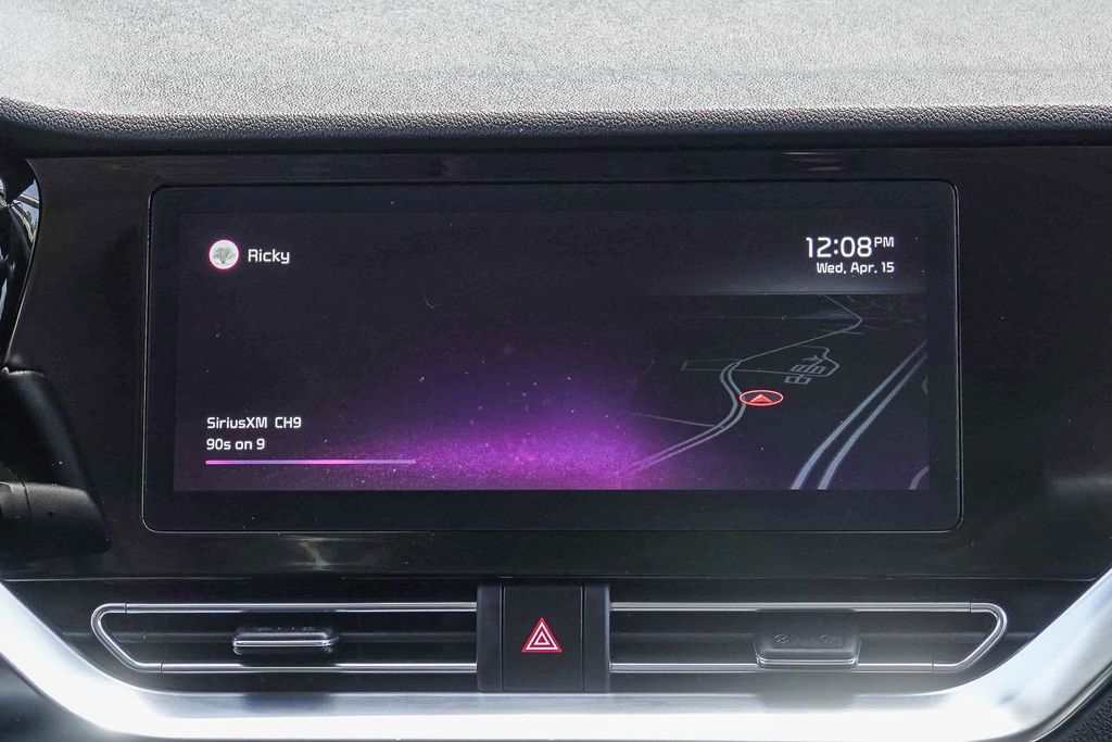 Thumbnail: 2022 Kia Niro - 22