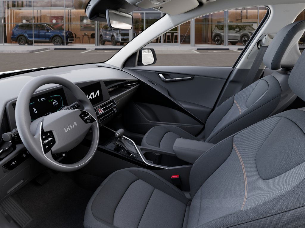 2025 Kia Niro LX 7