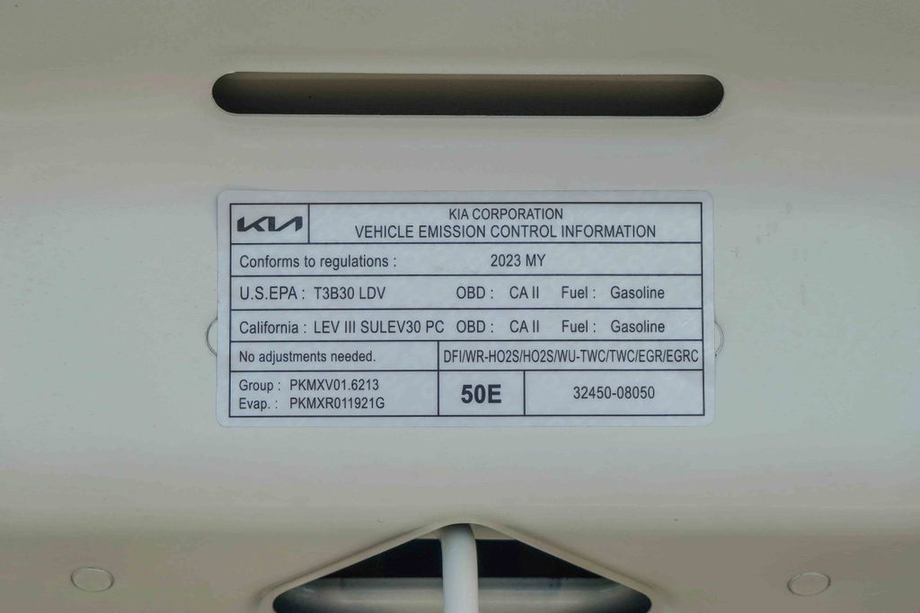 Thumbnail: 2023 Kia Niro - 16