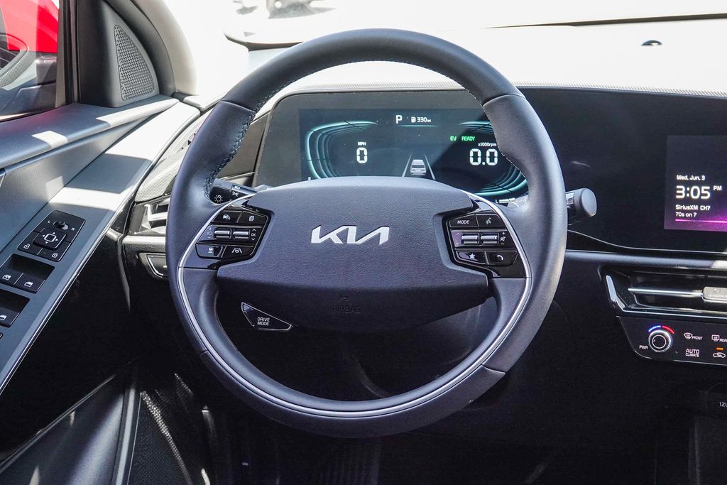 Thumbnail: 2024 Kia Niro - 8