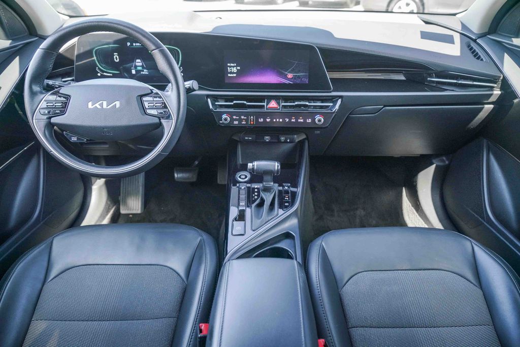 Thumbnail: 2023 Kia Niro - 2