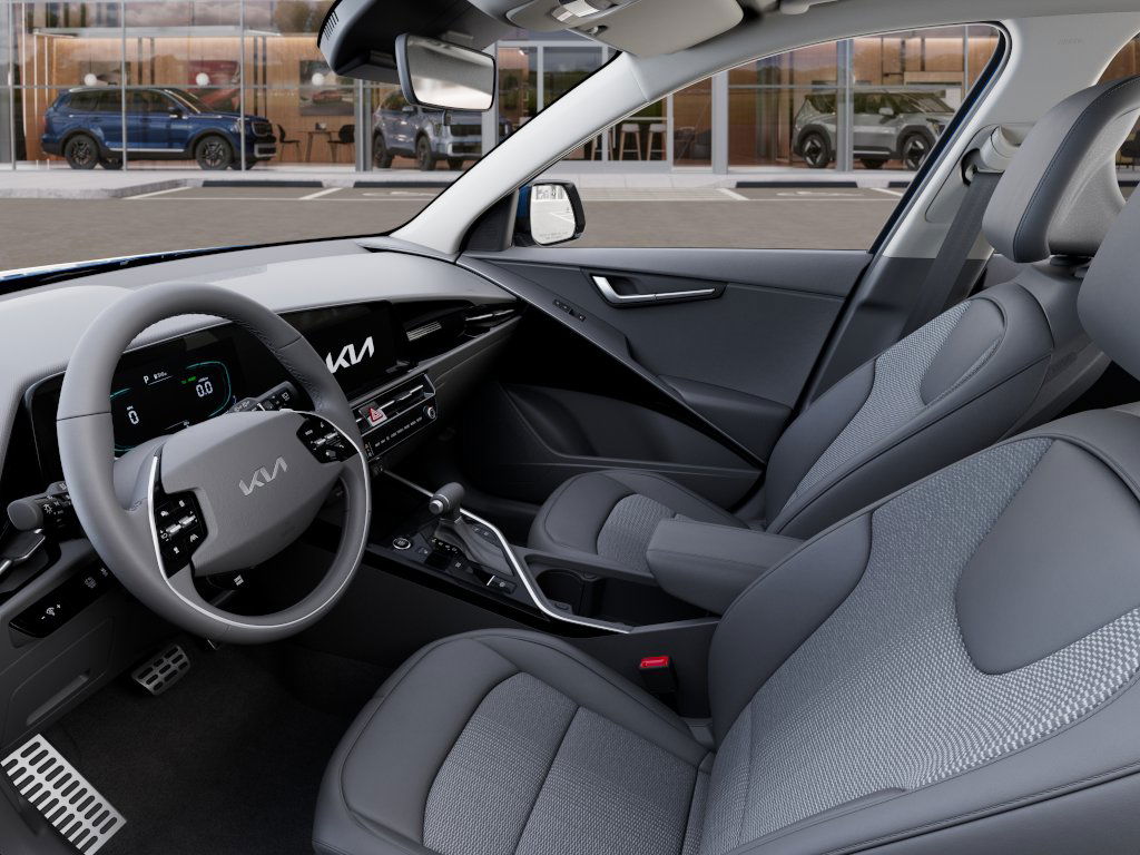 Thumbnail: 2025 Kia Niro - 7