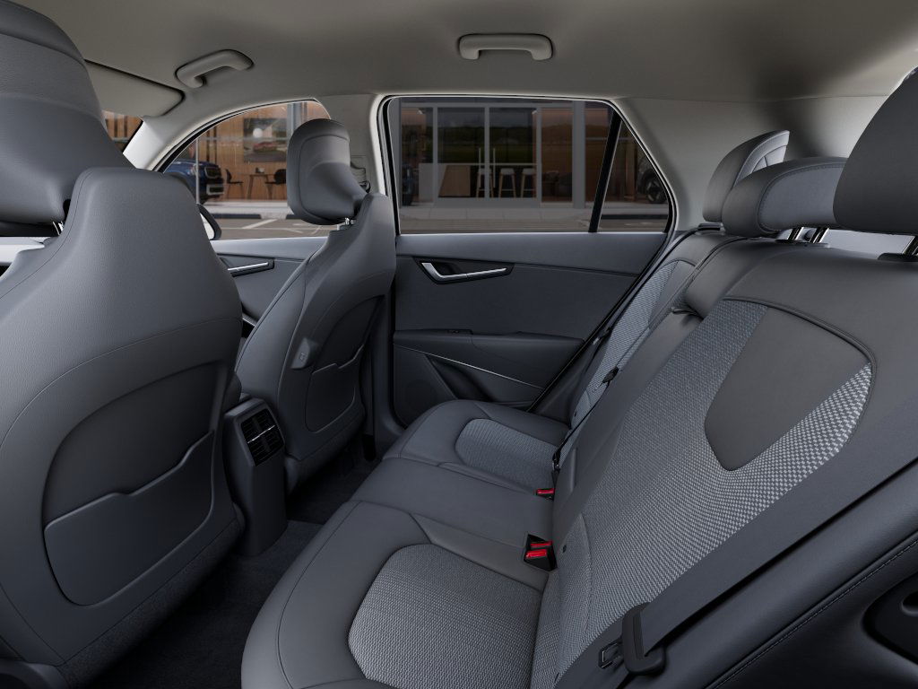 Thumbnail: 2025 Kia Niro - 22