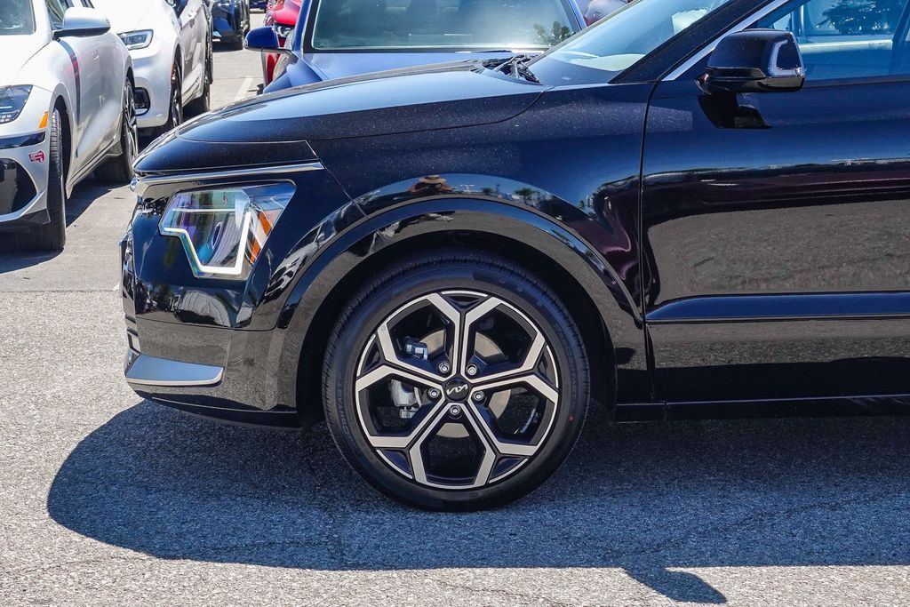 Thumbnail: 2023 Kia Niro - 6