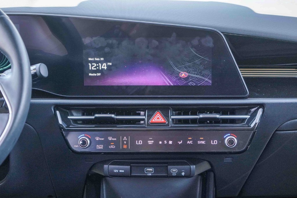 Thumbnail: 2024 Kia Niro - 11