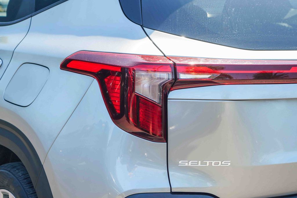 Thumbnail: 2024 Kia Seltos - 19