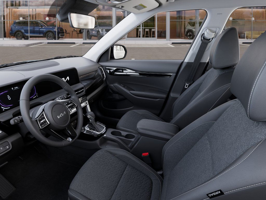 2025 Kia Seltos S 8