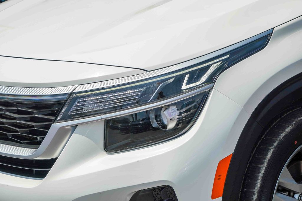 Thumbnail: 2021 Kia Seltos - 20