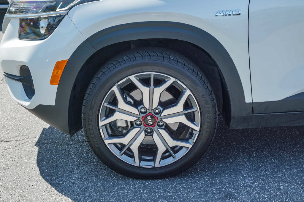Thumbnail: 2021 Kia Seltos - 6
