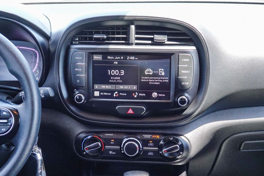 Thumbnail: 2023 Kia Soul - 10