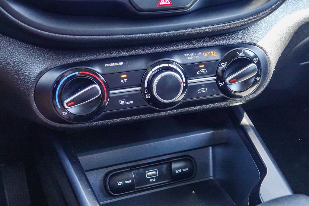 Thumbnail: 2023 Kia Soul - 24