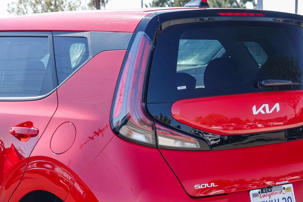 2023 Kia Soul LX 19