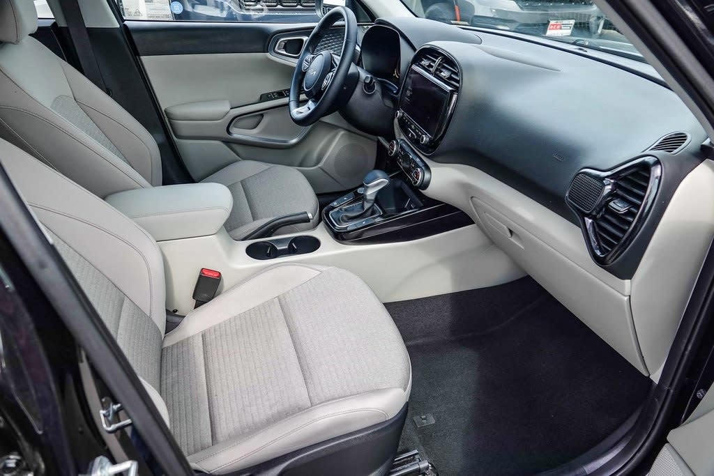 2024 Kia Soul EX 8