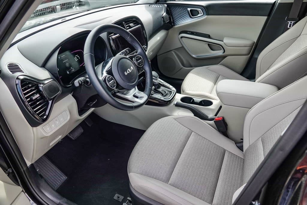 2024 Kia Soul EX 9