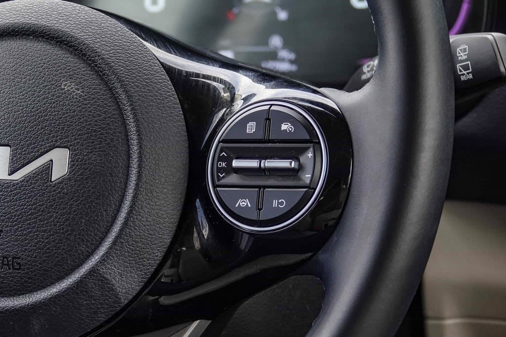2024 Kia Soul EX 23