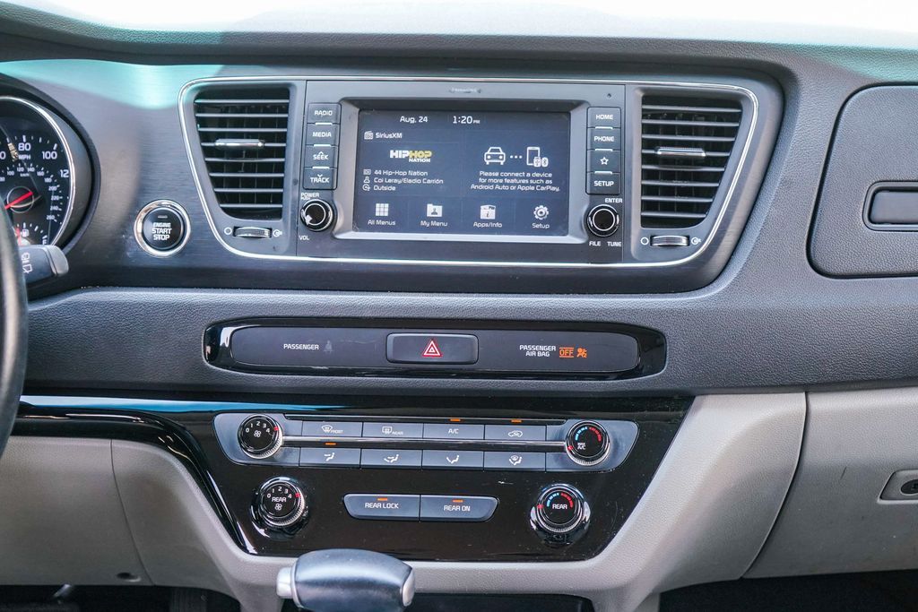 Thumbnail: 2020 Kia Sedona - 12