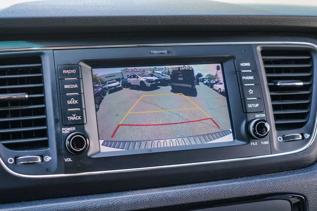 Thumbnail: 2020 Kia Sedona - 25
