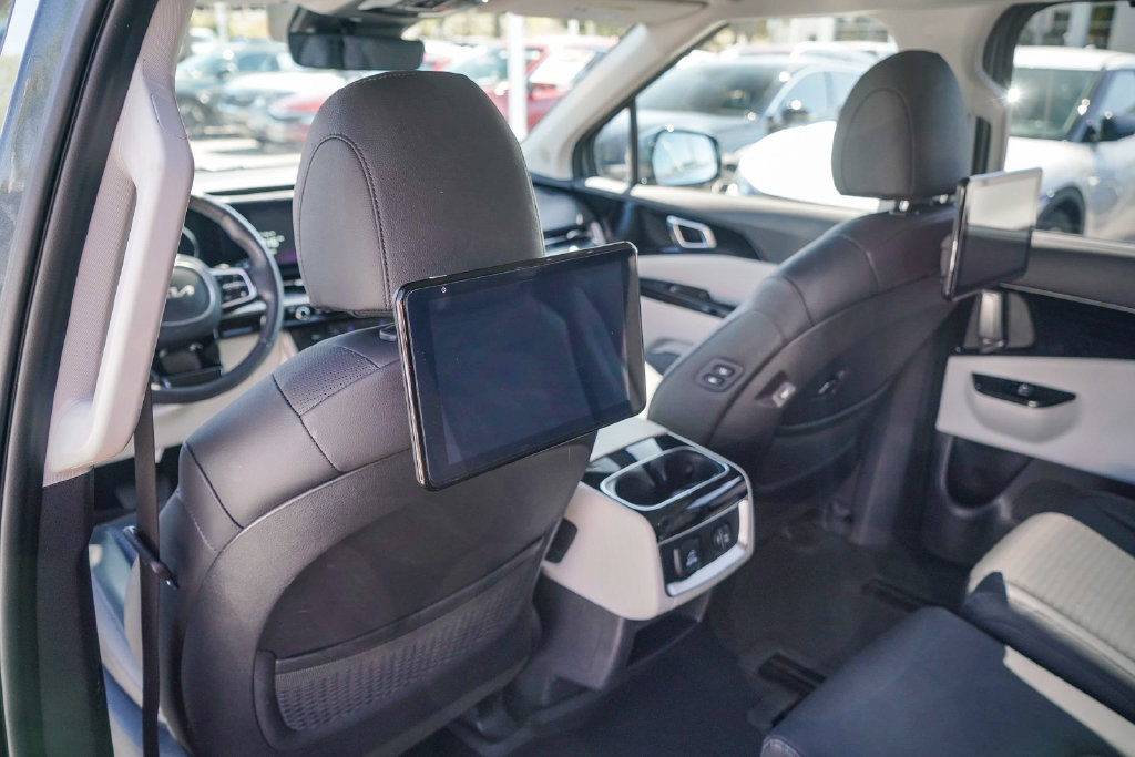 Thumbnail: 2024 Kia Carnival - 22