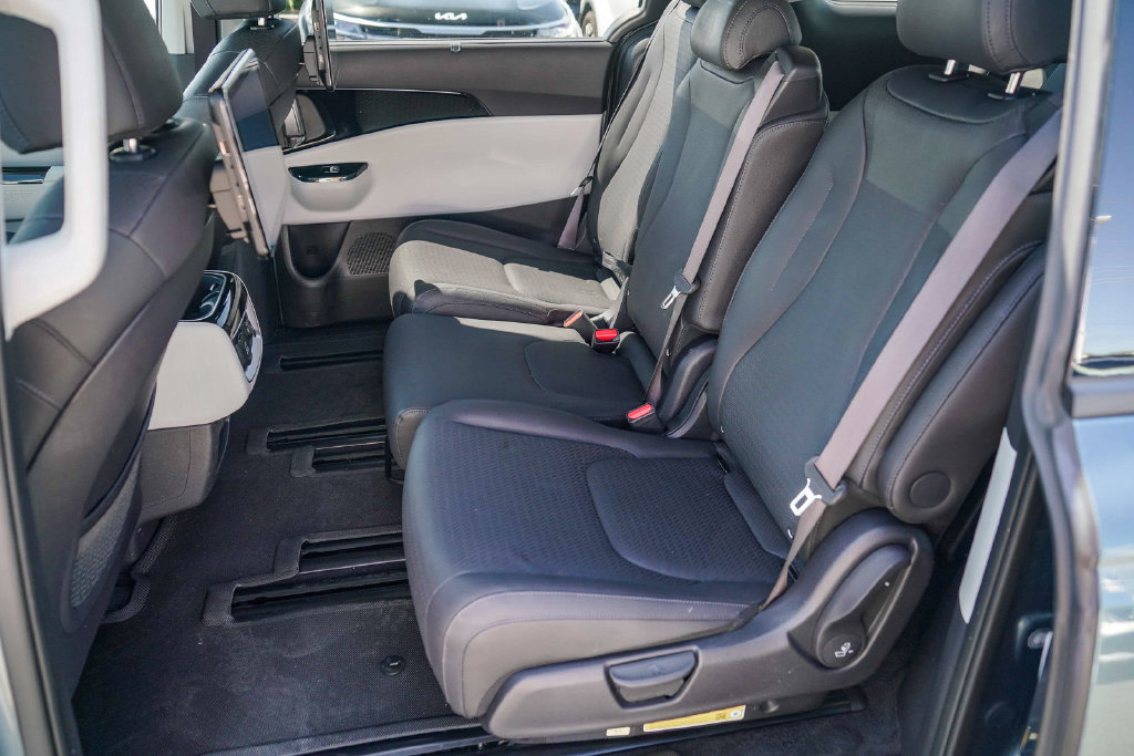 Thumbnail: 2024 Kia Carnival - 11